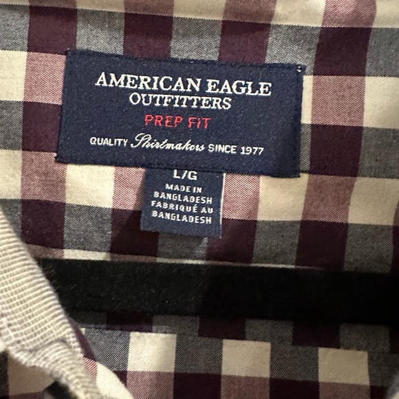 American eagle navy and maroon checkered button down size L - Picture 3 of 4